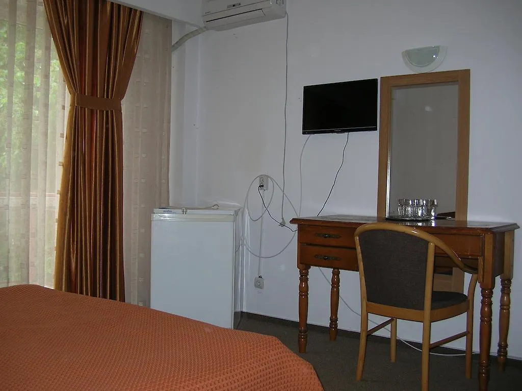 בוקרשט Federatia Romana De Scrima - Hotel Floreta De Aur